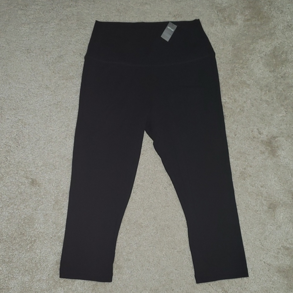 NWT‼Aerie Chill High Waisted Crop Leggings